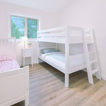 Oasis Getaway, Mins To Lake, King Bed, Dbl Garage Invermere Eksteriør billede
