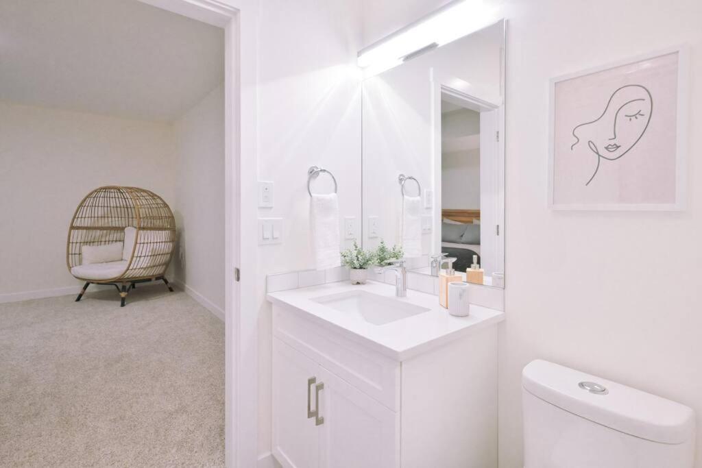 Oasis Getaway, Mins To Lake, King Bed, Dbl Garage Invermere Eksteriør billede
